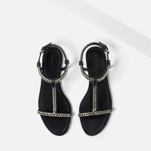 FLAT SANDALS WITH CHAIN DETAIL