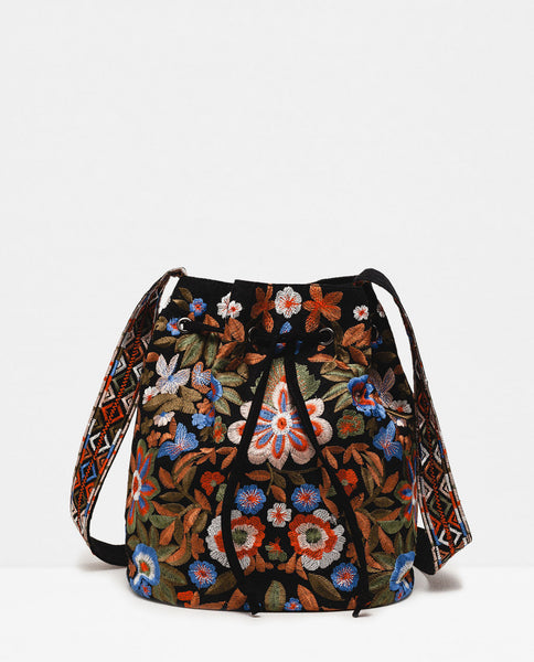 EMBROIDERED BUCKET BAG